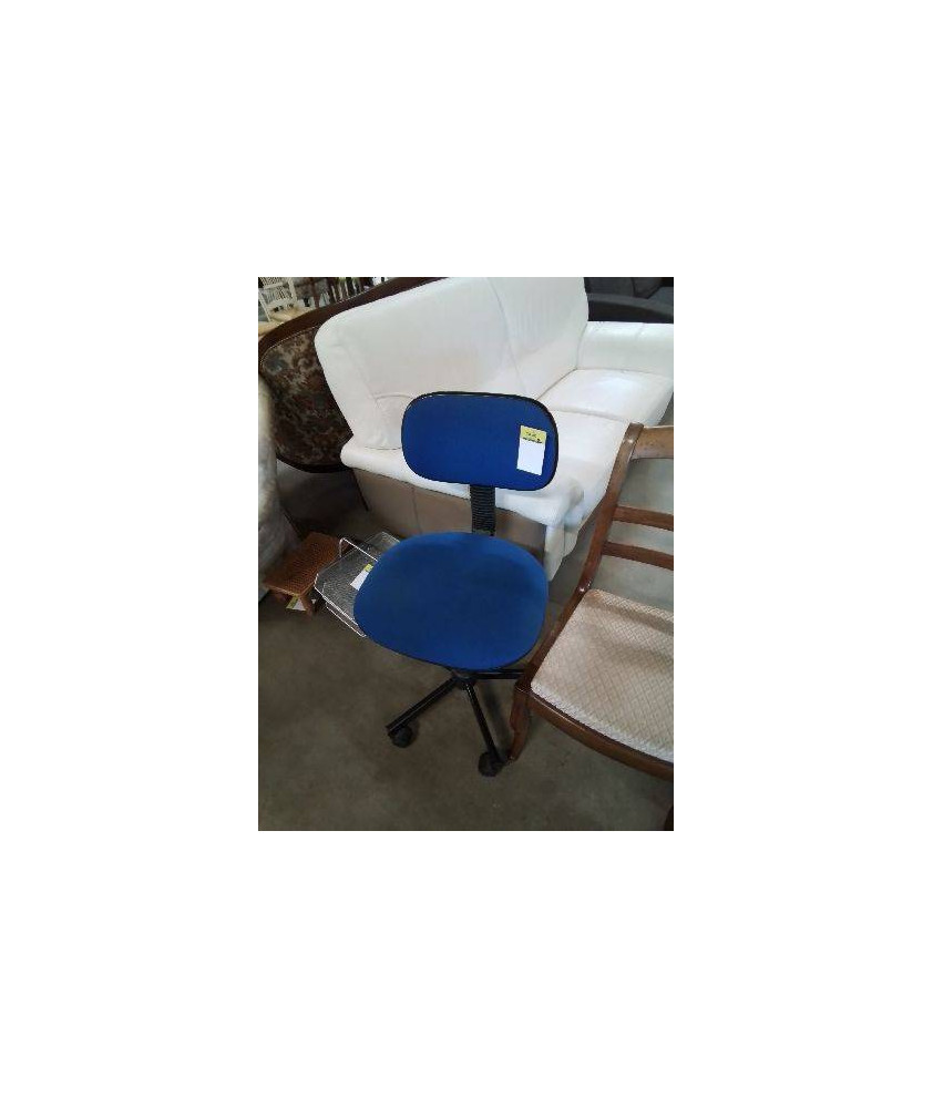 CHAISE DE BUREAU A ROULETTES PIÈTEMENT MÉTAL NOIR ASSISE ET DOSSIER TISSU BLEU 