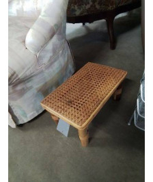 REPOSE PIEDS BAMBOU CANNÉ ANNÉES 60 EN L’ÉTAT 