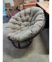 FAUTEUIL COQUE ROTIN NOIR COUSSIN TAUPE