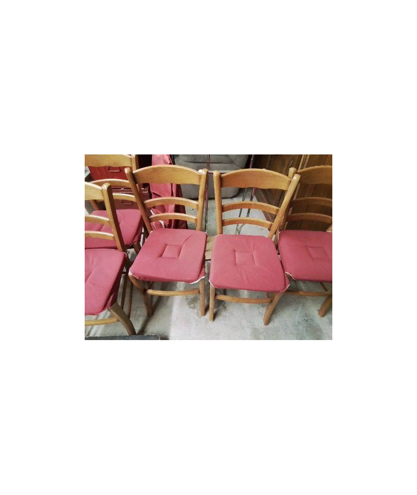 CHAISE PAILLÉE AVEC GALETTE