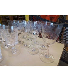 LOT DE 9 VERRRES EN CRISTAL 