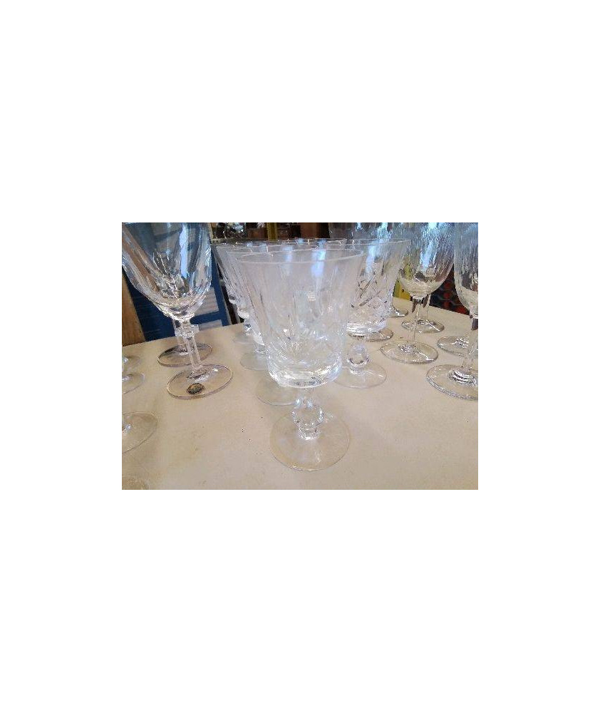 LOT DE 7 VERRES EN CRISTAL 
