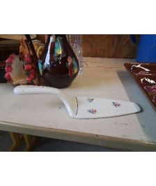 PETITE PELLE À TARTE 