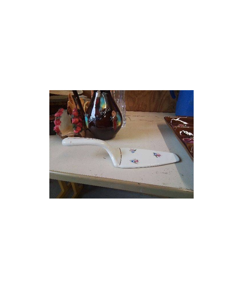 PETITE PELLE À TARTE 