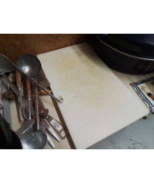 PLANCHE A DECOUPERDE BOUCHER EN TEFLON