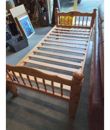 LIT PIN A BARREAUX 90X190CM