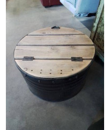 TABLE BASSE COFFRE ROND PIÈTEMENT MÉTAL NOIR DESSUS PLATEAU BOIS CLAIR