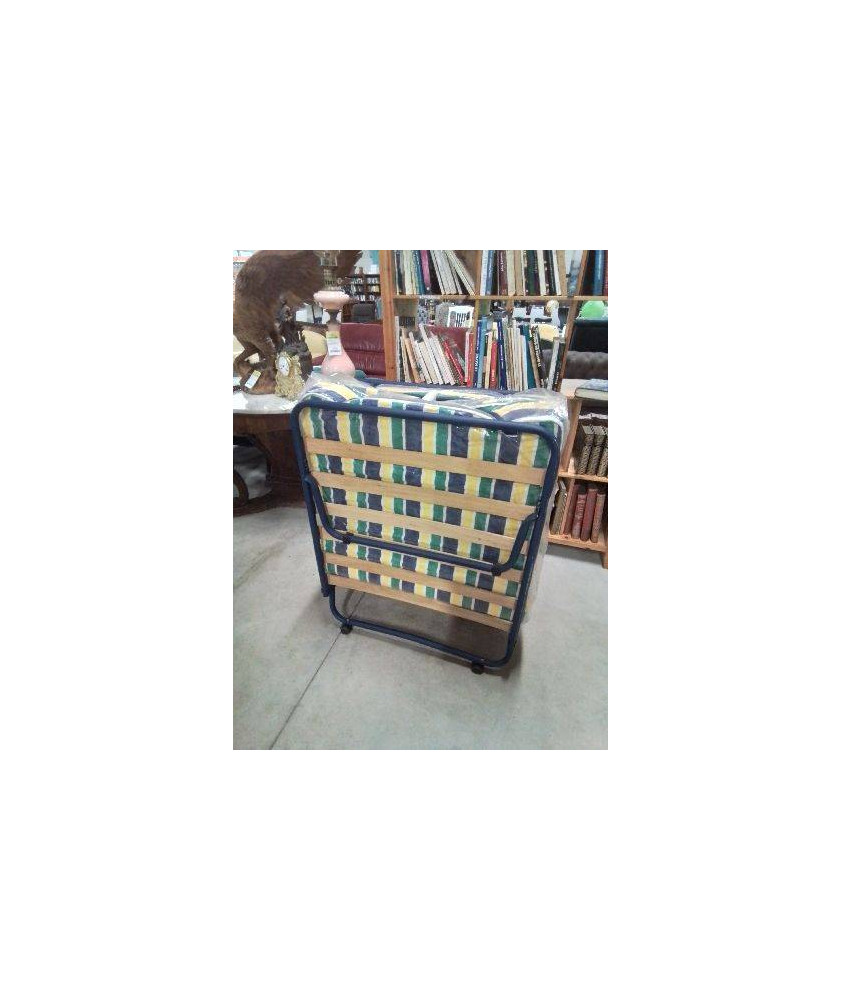 LIT D’APPOINT PLIANT MÉTAL BLEU MATELAS TISSU VERT BLEU JAUNE A RAYURES 