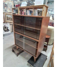 BIBLIOTHÈQUE VITRÉE TECK 4 PORTES COULISSANTES ANNÉES 60