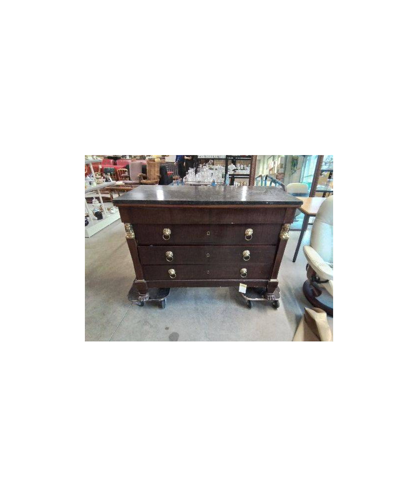COMMODE ACAJOU EMPIRE GARNITURES BRONZE AUX CARIATIDES  4 TIROIRS PLATEAU MARBRE NOIR