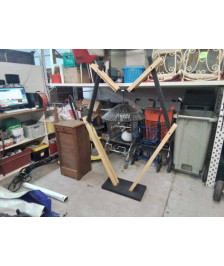 GRANDE LAMPE DESIGN CHARPENTE