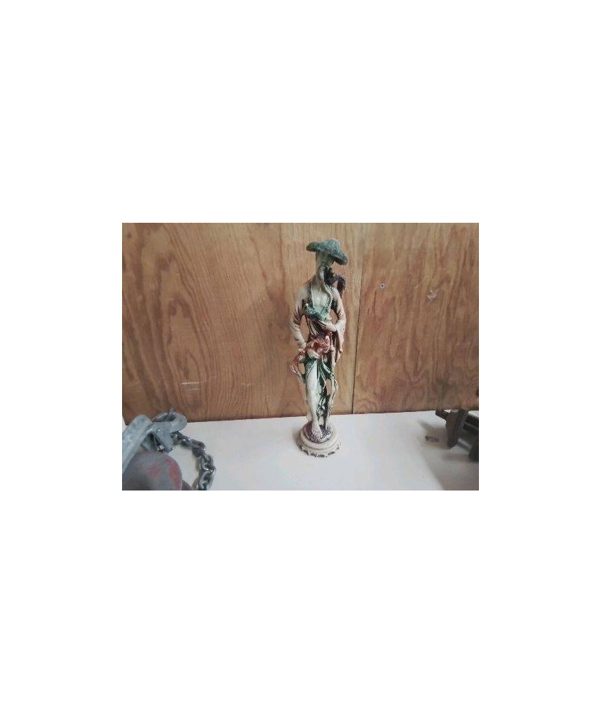 GRANDE FIGURINE ASIATIQUE EN RESINE