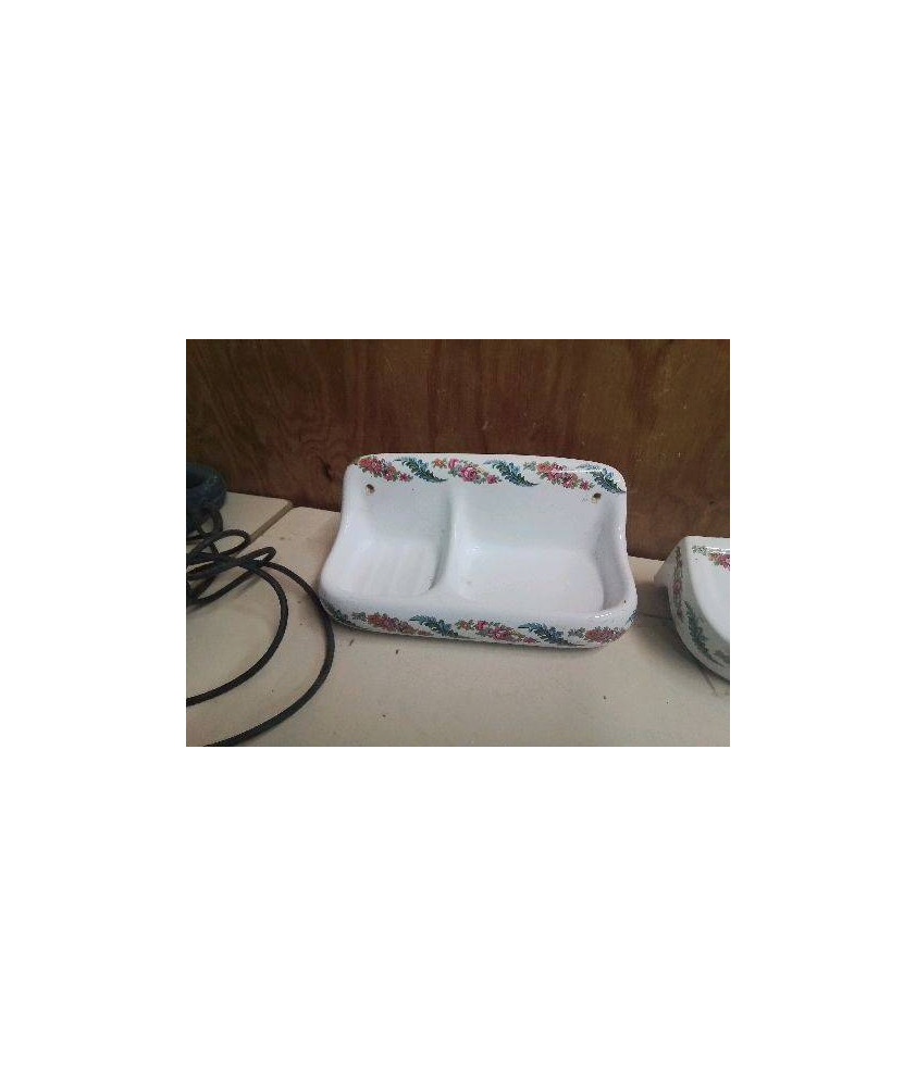 ELEMENT PORTE SAVON DE SALLE DE BAIN