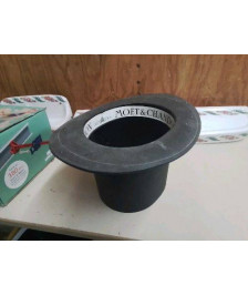 CHAPEAU SEAU A CHAMPAGNE MOET ET CHANDON