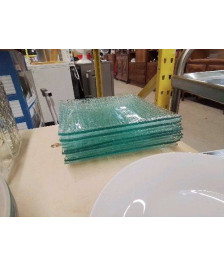 LOT DE 11 ASSIETTES CARRÉ EN VERRE 