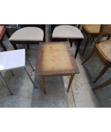 PETITE TABLE DE CHEVET 