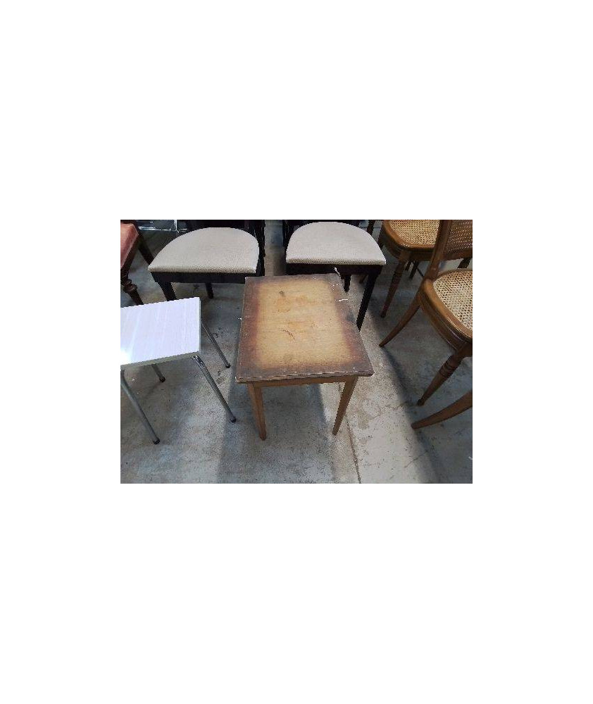 PETITE TABLE DE CHEVET 