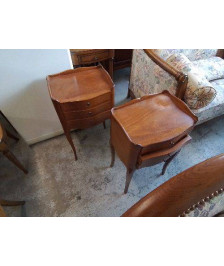 TABLE DE CHEVET STYLE LOUIS XV 