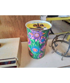 BARIL EN METAL DECORÉ 