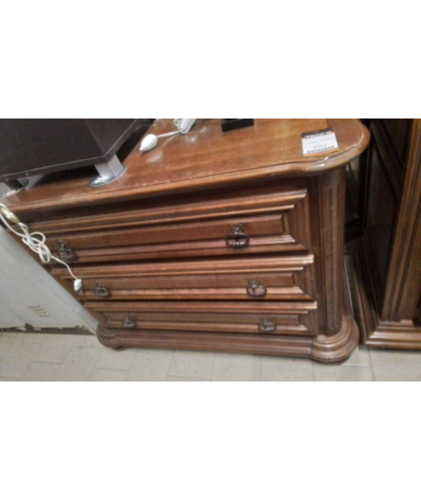 COMMODE 3T A TRAITER 
