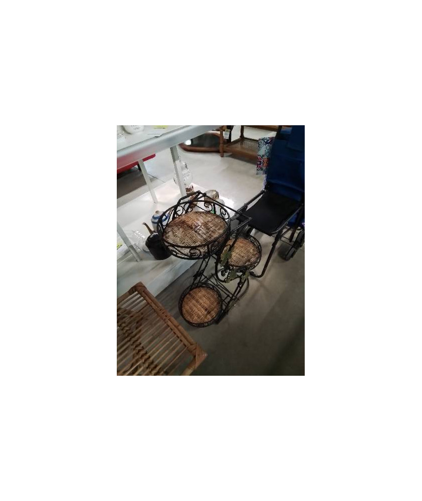 PORTE PLANTE FER FORGÉ NOIR ET VANNERIE 3 NIVEAUX 