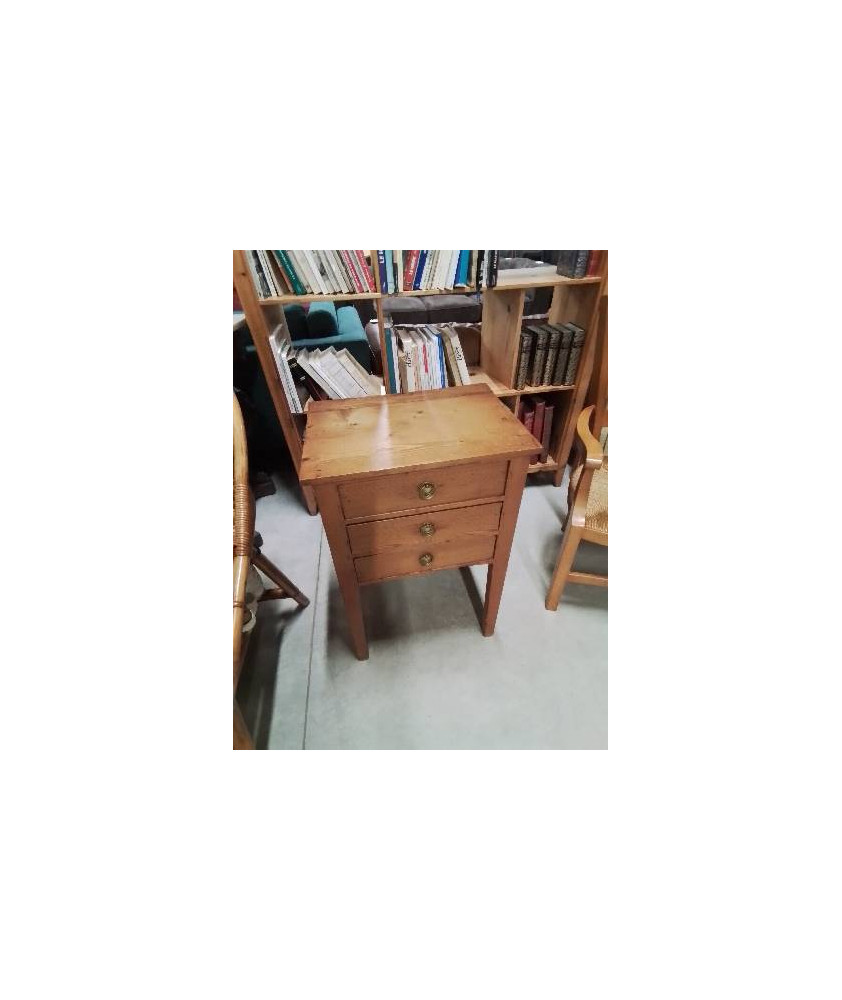 CHEVET PITCHPIN 3 TIROIRS 