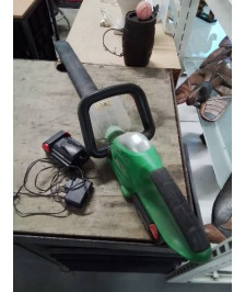 TAILLE HAIE SUR BATTERIE FLORABEST FAH18B2 AVEC CHARGEUR 