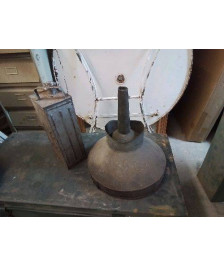 GRAND ENTONOIR A TONNEAUX