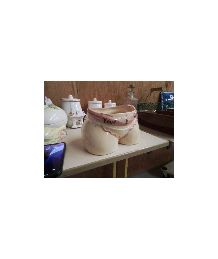 POT DE CHAMBRE FESSES