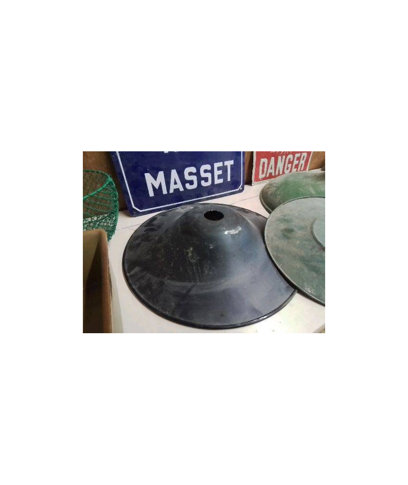 ABAT JOUR EN TOLE NOIR