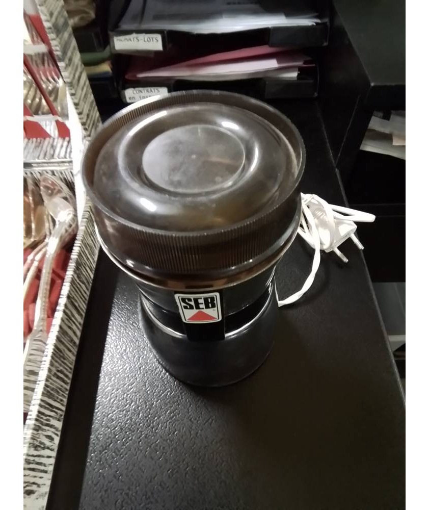 MOULIN A CAFÉ ÉLECTRIQUE 