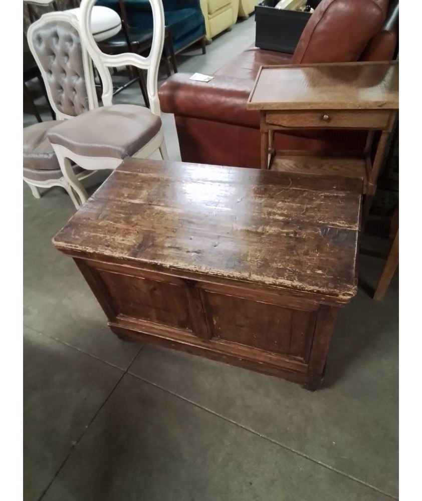 COFFRE BOIS MOULURÉ 