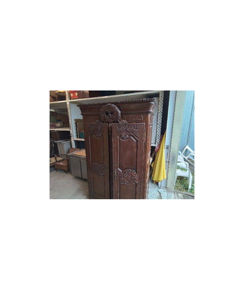 ARMOIRE ÉTAGÈRE DEUX PORTES SCULPTÉES