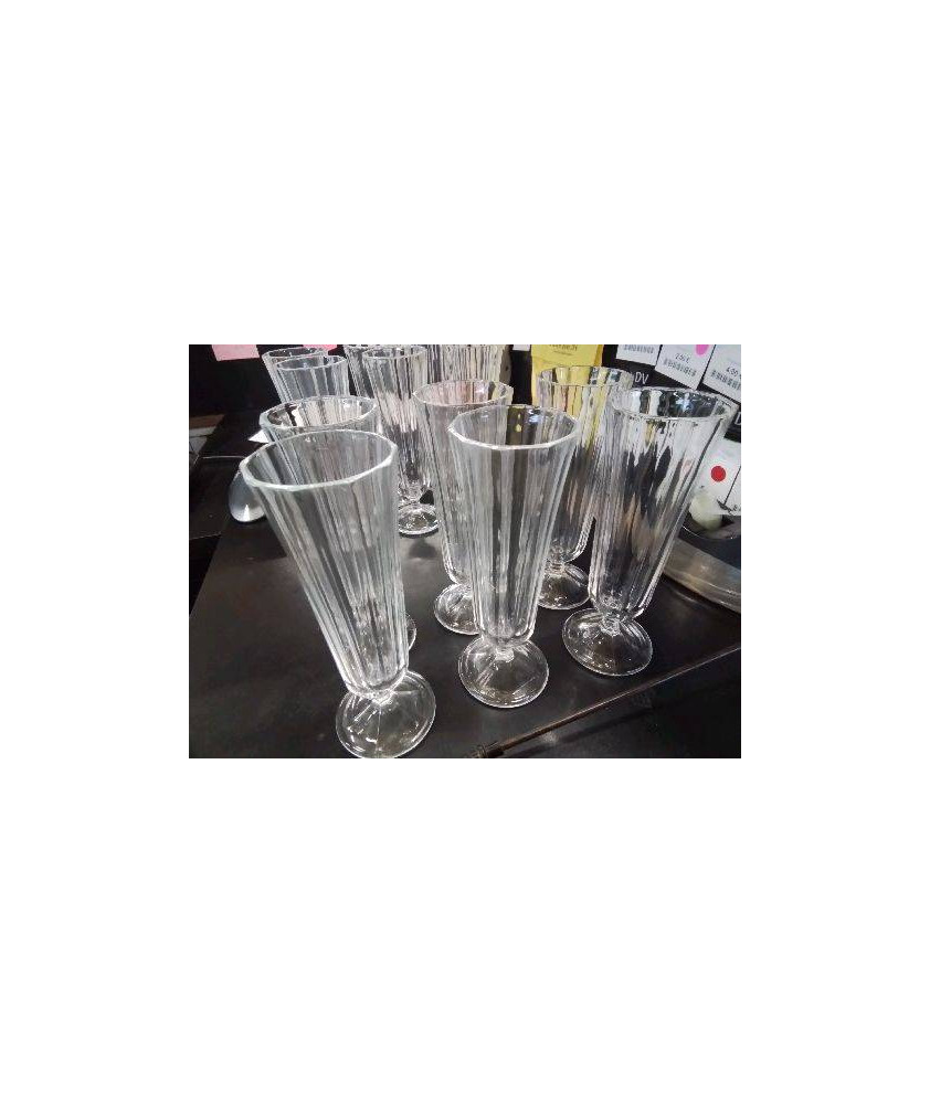 LOT DE 6 FLUTES A CHAMPAGNE 