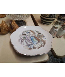 ASSIETTE EN PORCELAINE 