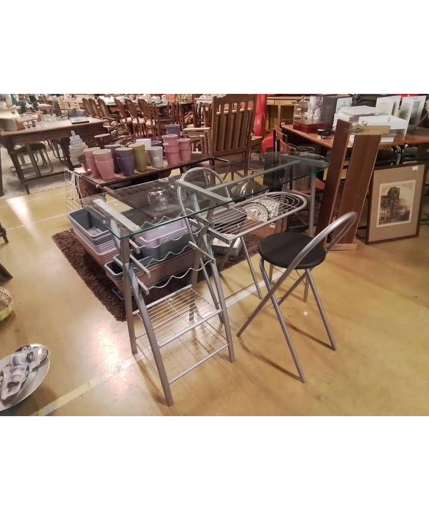 TABLE D’APPOINT AVEC 2 TABOURETS 