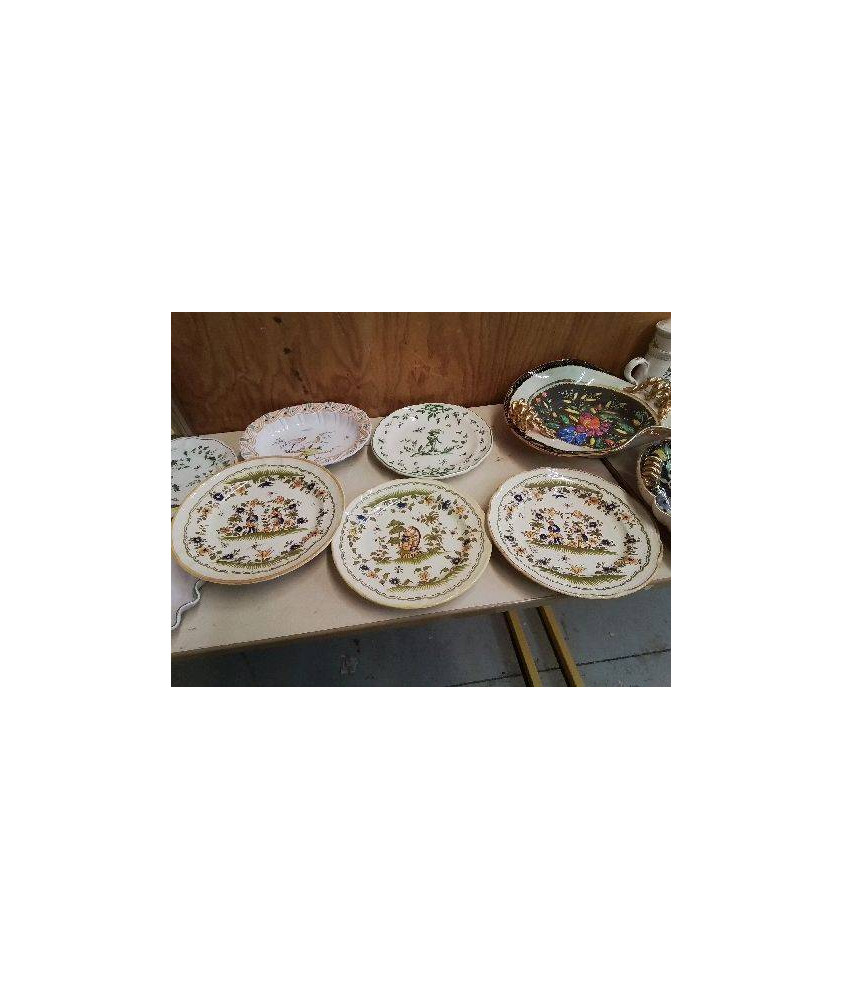 ASSIETTE/PLAT EN FAIENCE MOUSTIER 