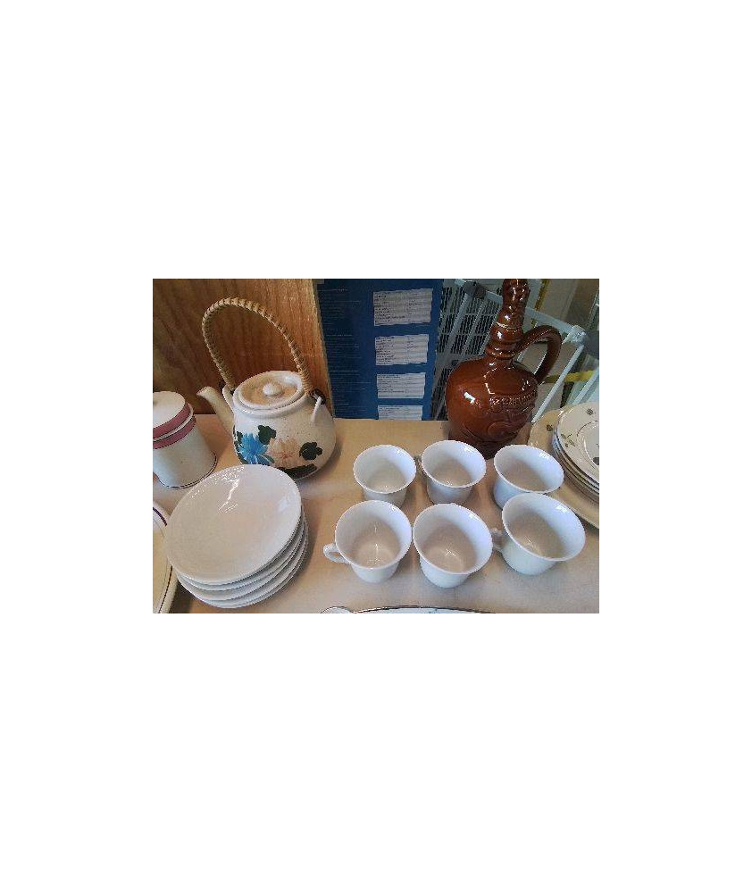  TASSE BLANCHE ET SOUCOUPE