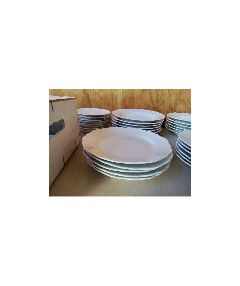 LOT DE 5 ASSIETTES À DESSERT 