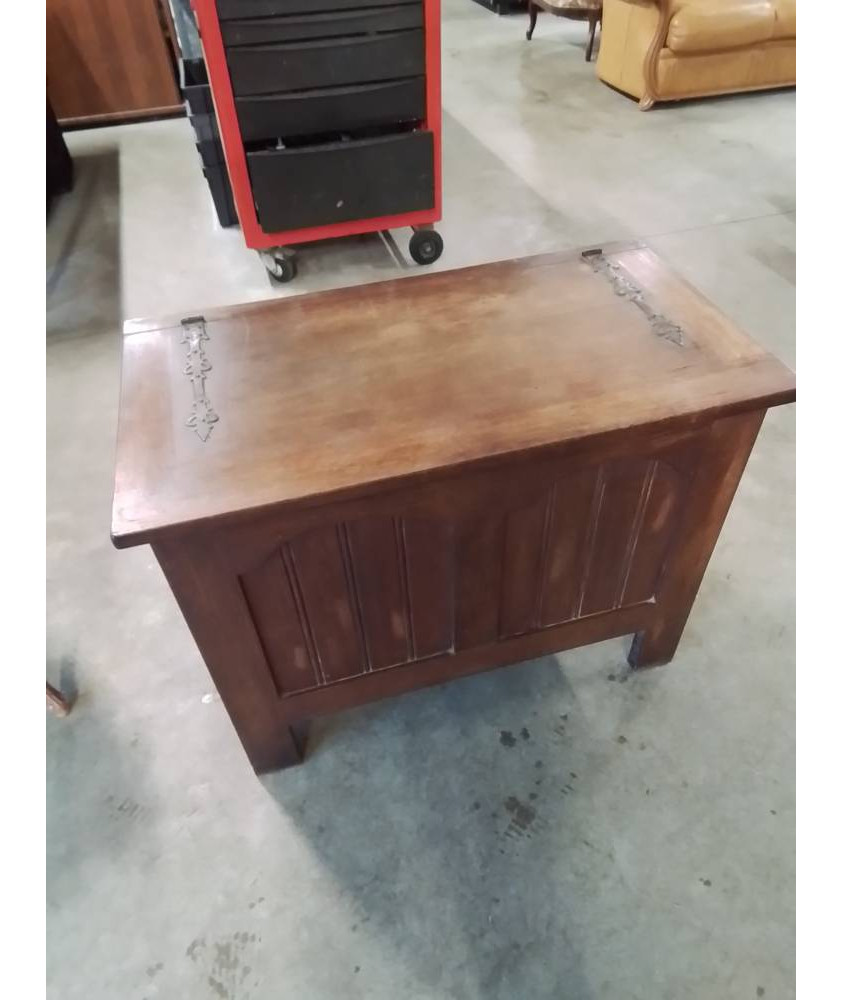 COFFRE BOIS MOULURÉ 