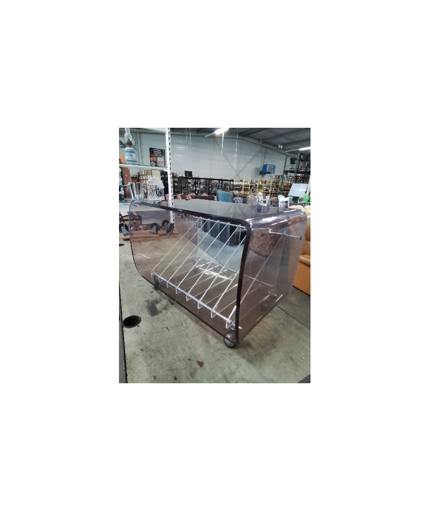 CONSOLE A ROULETTES RANGE VINYLES PLEXIGLAS TEINTÉ ROSE MICHEL DUMAS (XX-XXI) ANNÉES 50