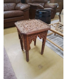 TABLE D’APPOINT ORIENTAL 