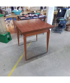 TABLE VINTAGE 