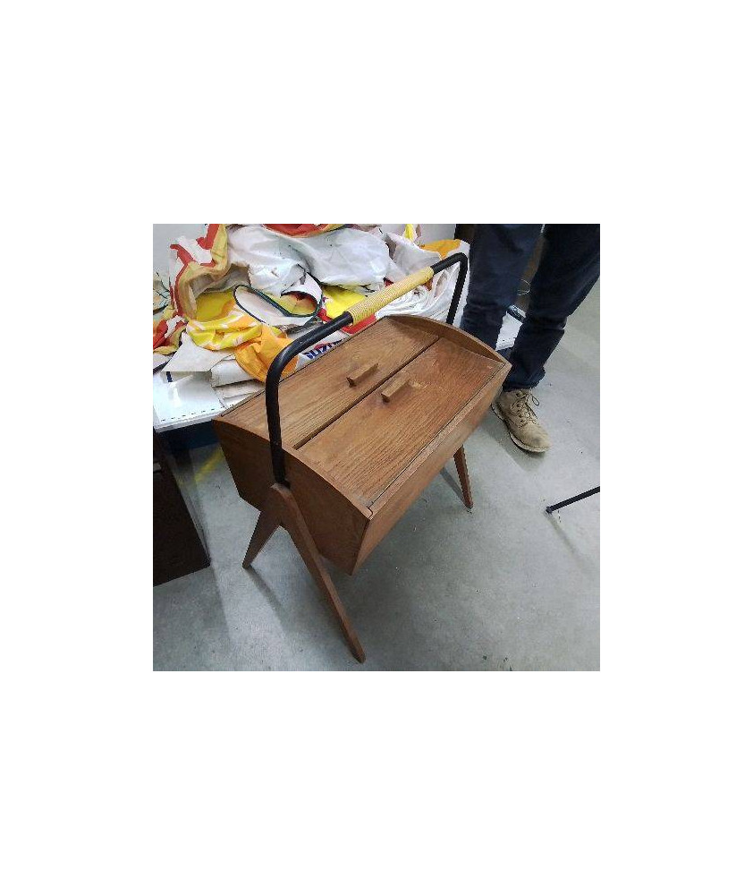 TRAVAILLEUSE ANNEES 60