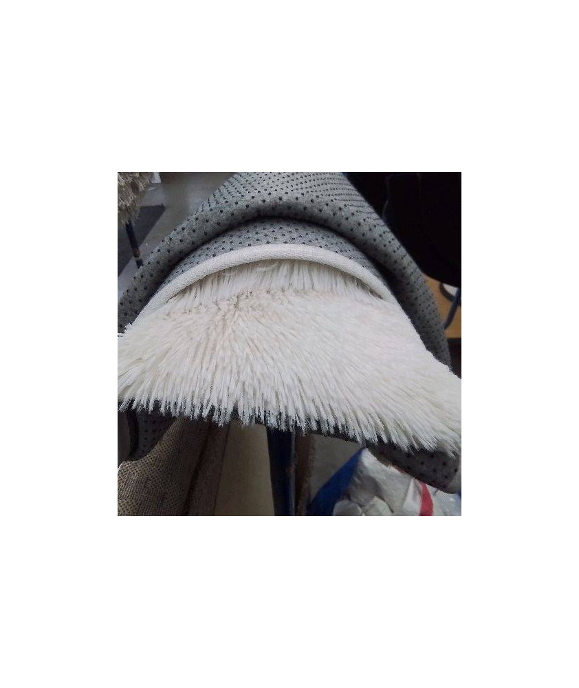 TAPIS NEUF TOUT DOUX BLANC