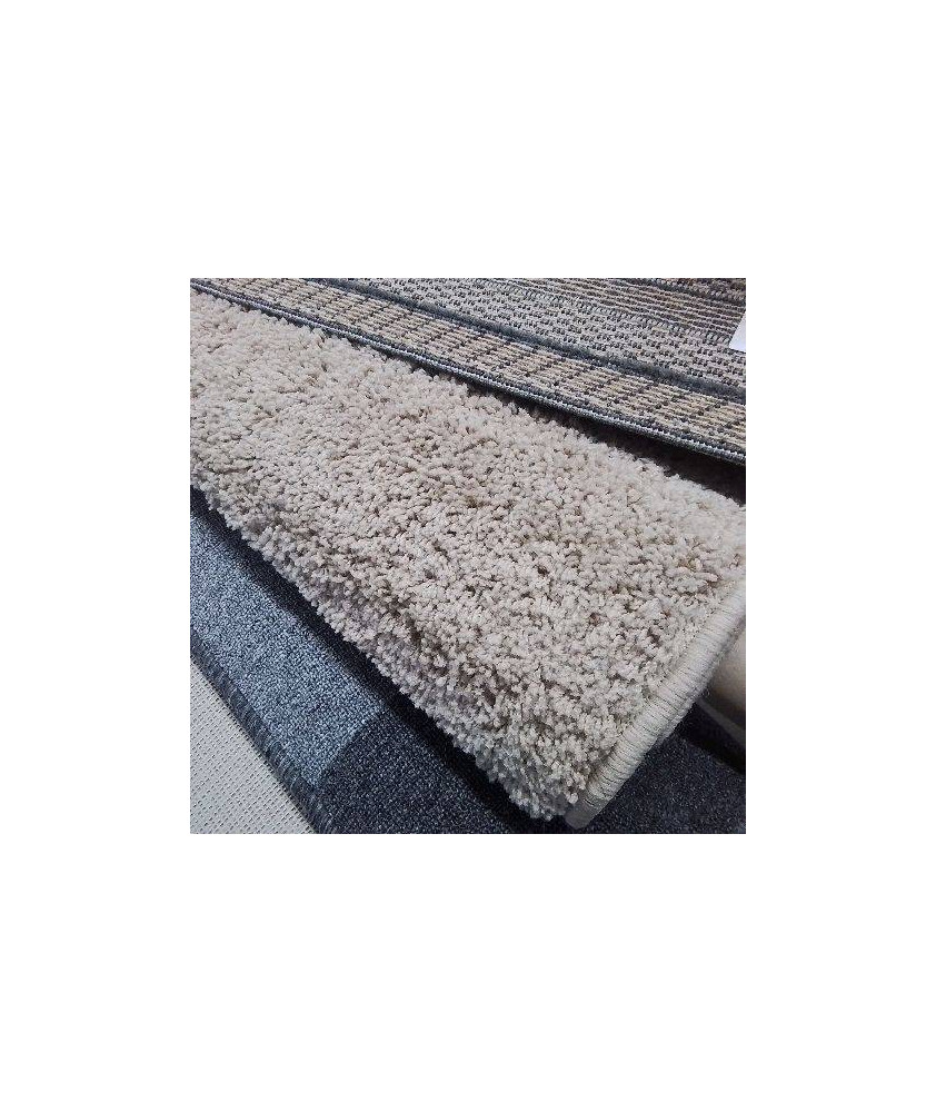 TAPIS NEUF BOUCLETTE