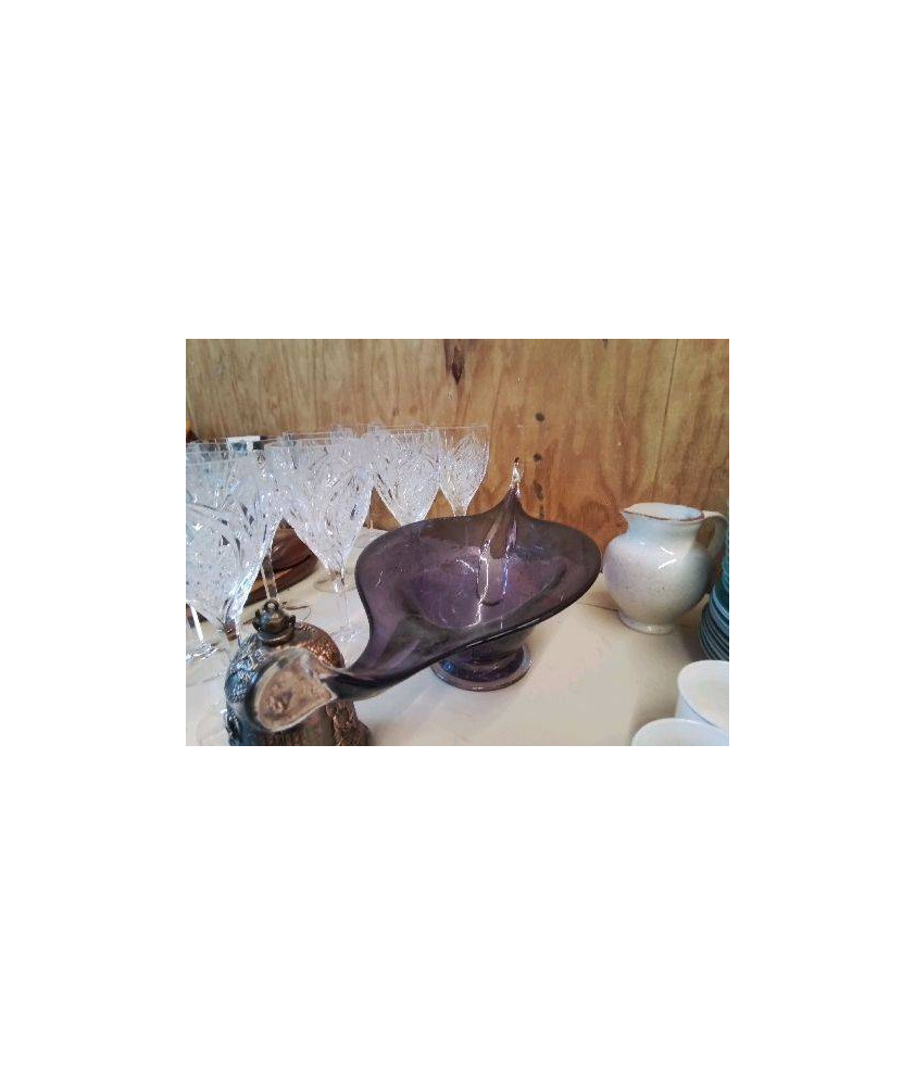 DECORATION COUPE EN VERRE VIOLET 