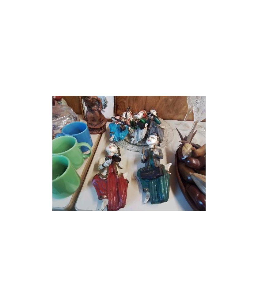 POUPÉE THAÏLANDAISE 