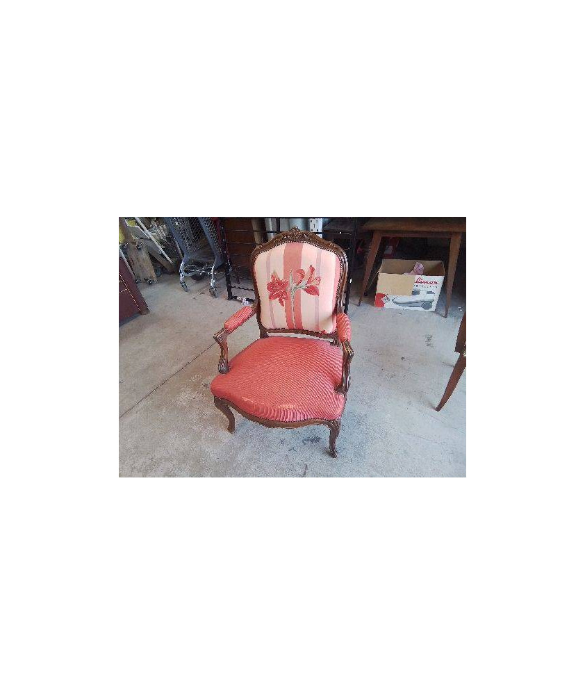 FAUTEUIL STYLE LOUIS XV