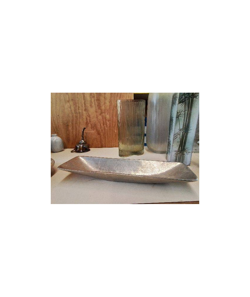 PLAT DÉCORATIF EN MÉTAL 